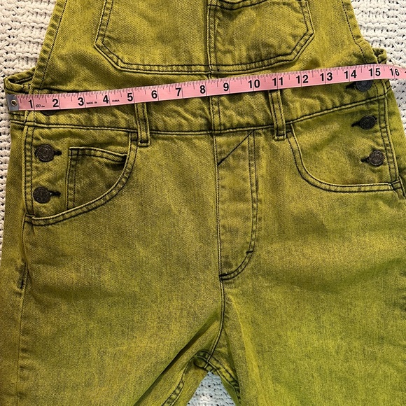 We The Free Ziggy Overalls – 9, 27” Inseam, Relaxed Fit, Acid Wash Chartreuse - Picture 11 of 15